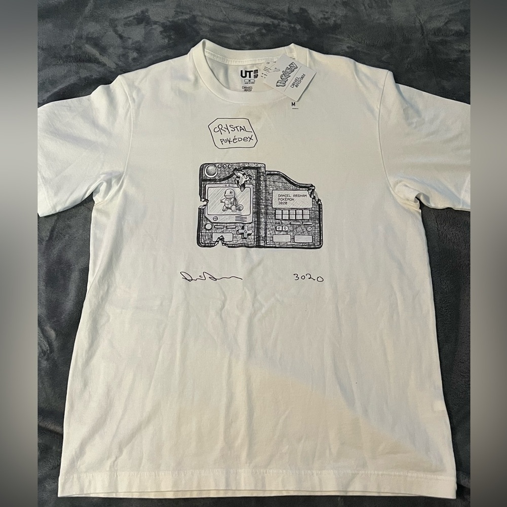 Uniqlo Pokemon Pokedex Crystal T-shirt Brand New